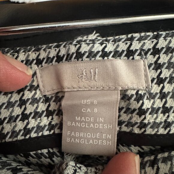 H&M Houndstooth Cigarette Pants | Black White Check | Tapered Slim Fit (237) - Picture 4 of 5